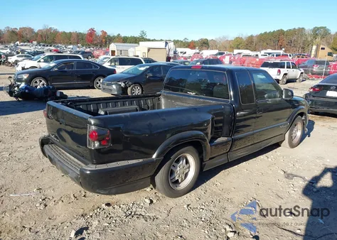 1999 Chevrolet S-10 Ls z USA, uszkodzony, nr VIN 1GCCS1947X8177966
